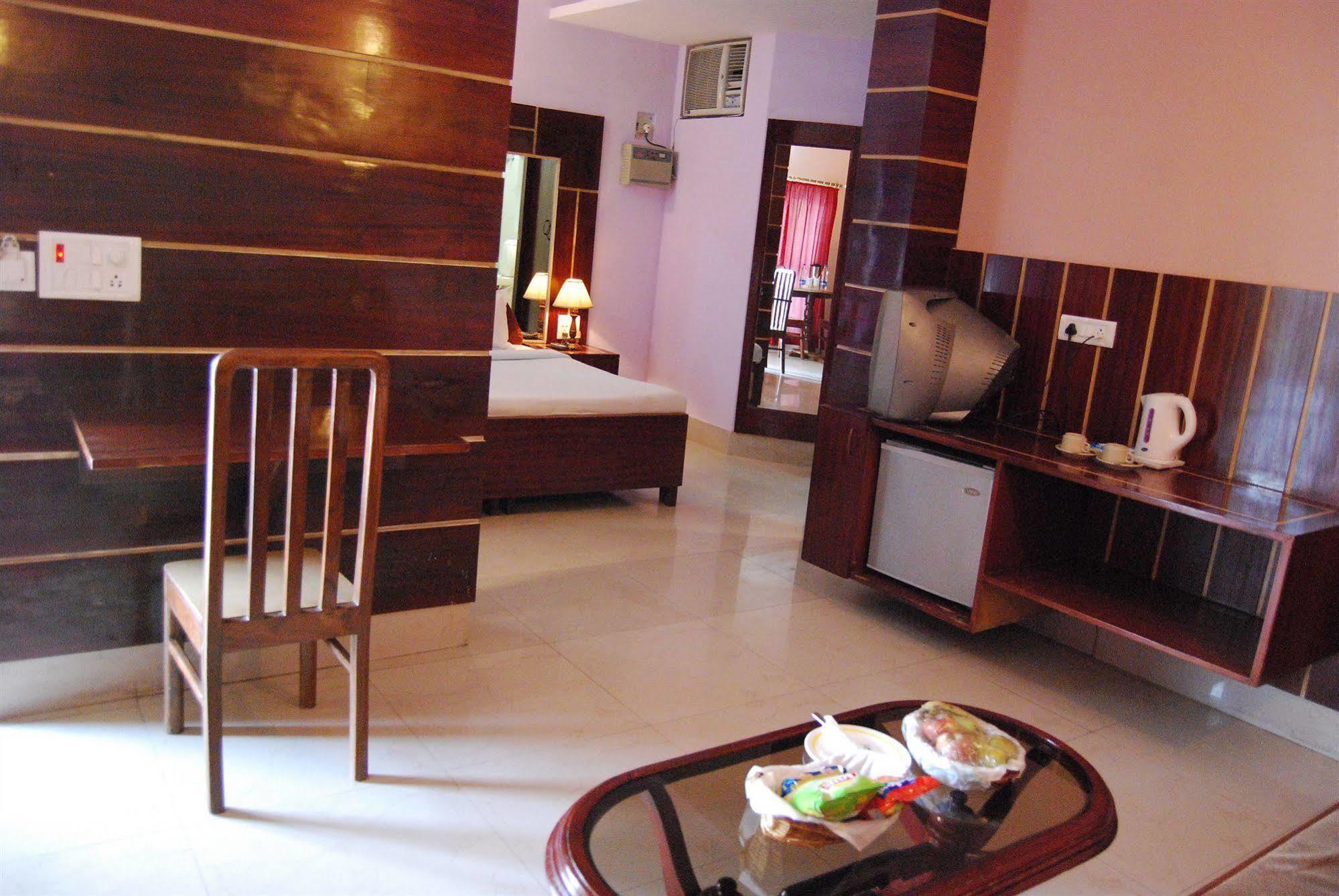 Ganga Beach Resort Rishīkesh Eksteriør bilde