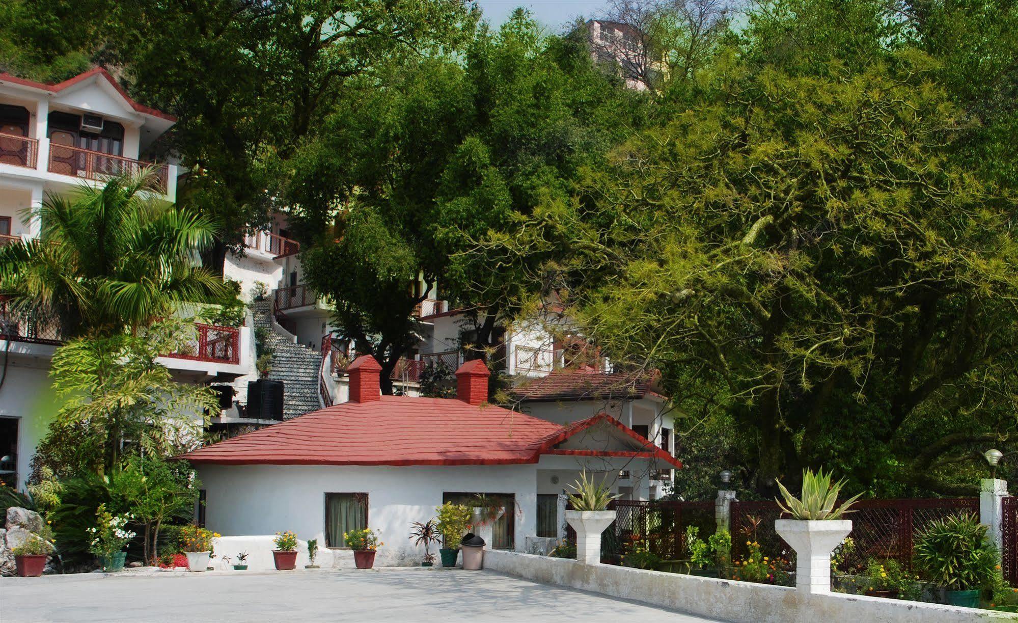Ganga Beach Resort Rishīkesh Eksteriør bilde