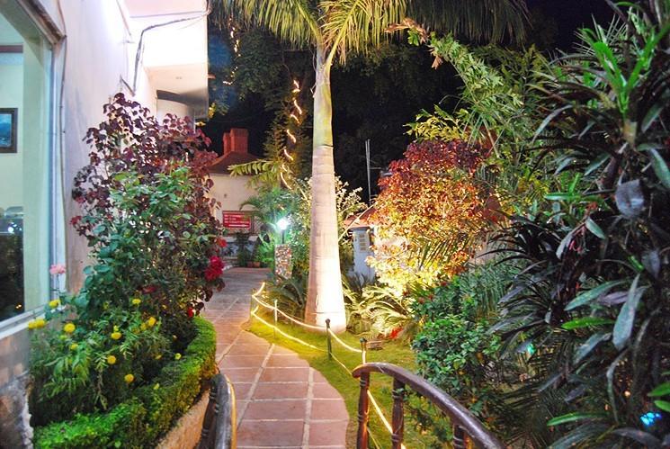 Ganga Beach Resort Rishīkesh Eksteriør bilde